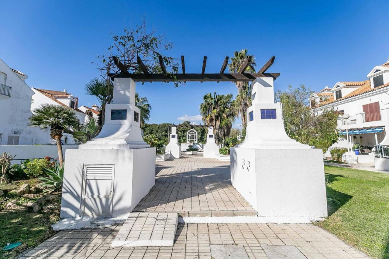 Sur Suites Castillo Fuengirola Exterior foto
